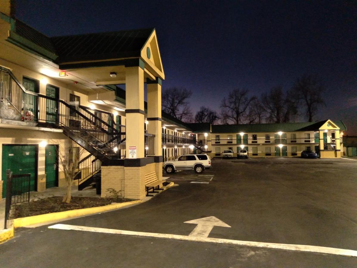 Super 8 By Wyndham Columbia Motel Kültér fotó