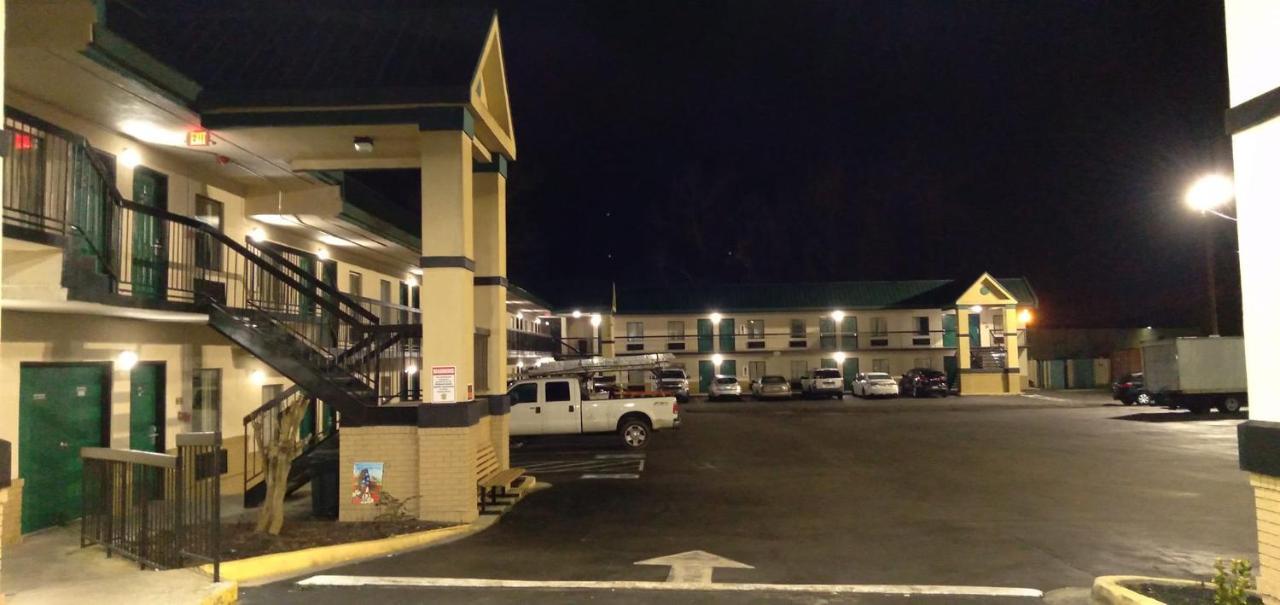 Super 8 By Wyndham Columbia Motel Kültér fotó