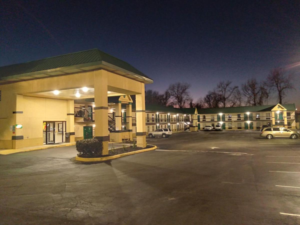 Super 8 By Wyndham Columbia Motel Kültér fotó